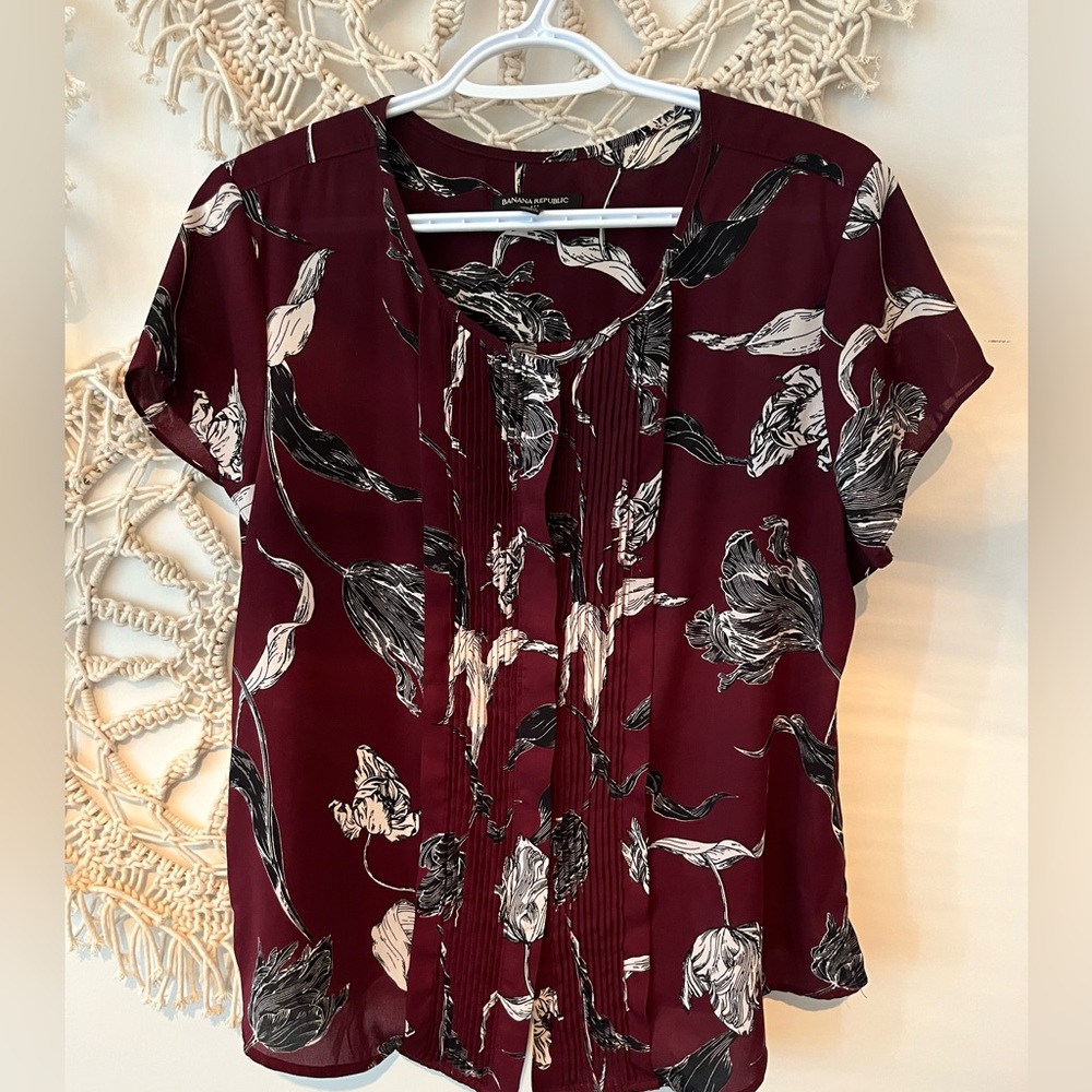 Banana Republic Burgandy Blouse